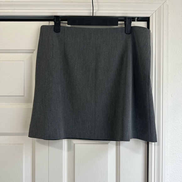 Djerf Avenue Must Have Mini Skirt in Grey - Picture 1 of 4